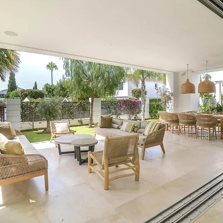 Villa Perlas Del Mar Marbella